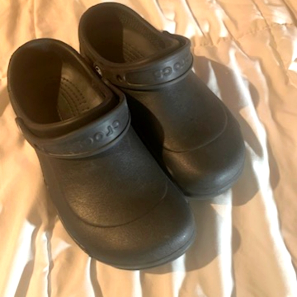 #7 Mens Crocs
